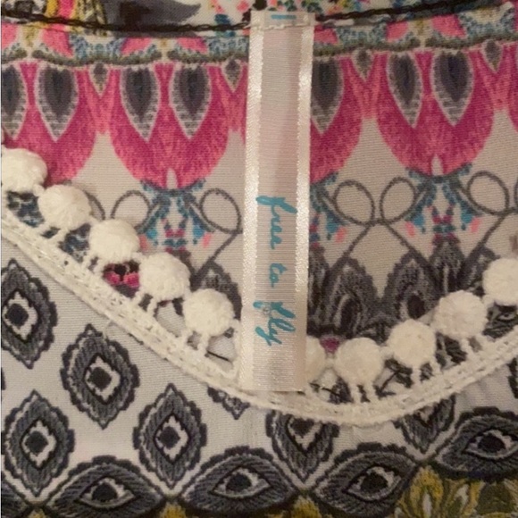 Patterned Romper - Picture 2 of 4